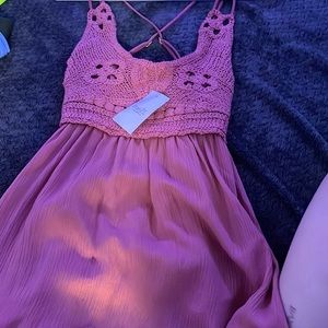 dark pink rue 21 shirt, size small, still has tags, never worn